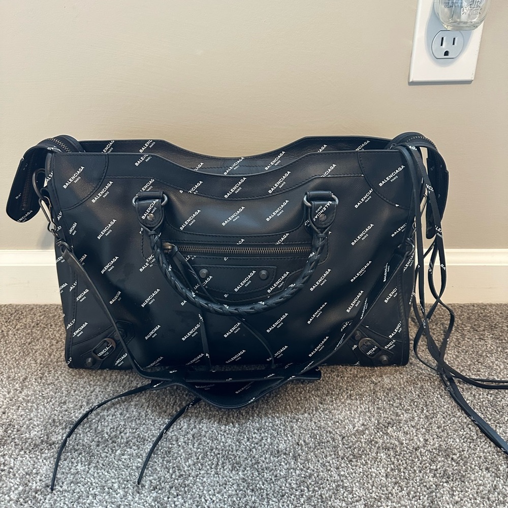 Balenciaga Leather Classic City bag